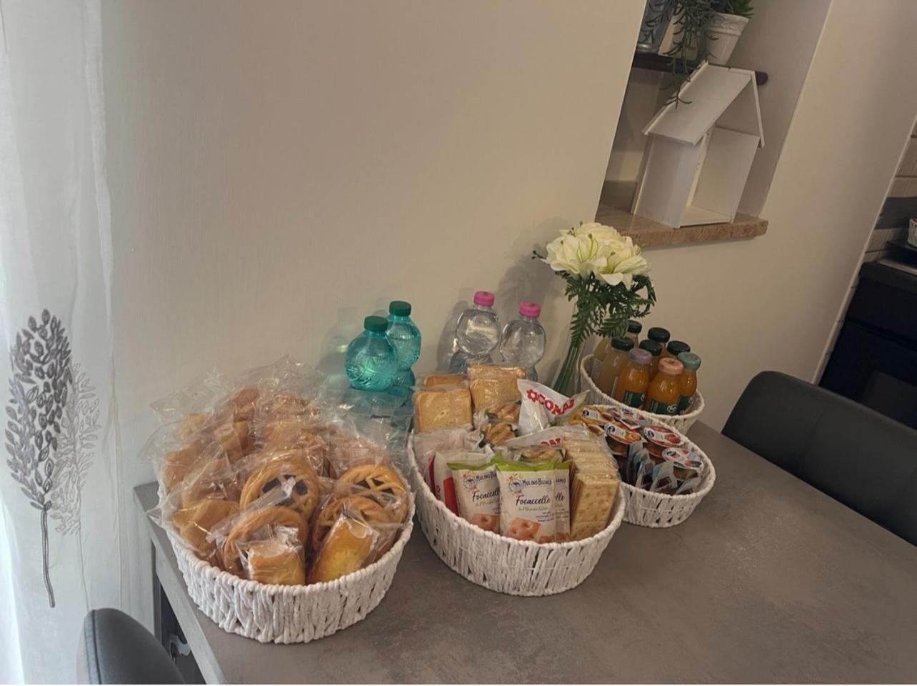 Petite maison Fiumicino Extérieur photo